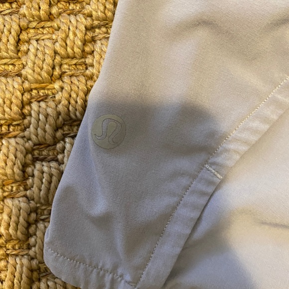 Lululemon Speed Up Shorts Silver Lilac - Picture 6 of 7